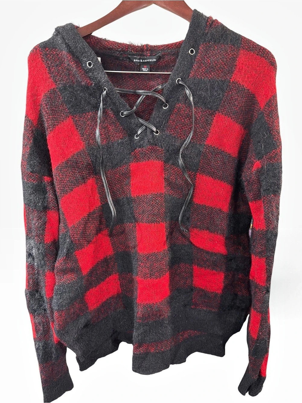 Rock & Republic Plaid Lace-Up Sweater in Red & Black Size Medium